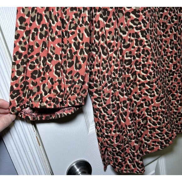 N Touch Women’s Plus Size Long Sleeve Half Button Animal Print Blouse Size 2X - Picture 5 of 7